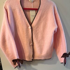 Moocci Paris NWT Pink with brown trim cardigan